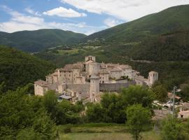 Il Tripode - Le Dimore del Bordone, hotel v destinaci Vallo di Nera