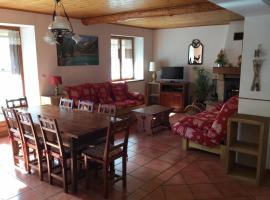 Charmant duplex 3 chambres, 8 personnes avec jardin, cheminée, proche pistes - Serre Chevalier - FR-1-762-32, ξενοδοχείο σε La Salle Les Alpes