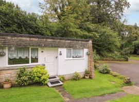 Villa No 50, cottage in Lanteglos