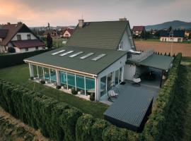 ŁOSOSINA 365 Dom z basenem, hotel v destinaci Łososina Dolna