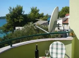 Holiday apartment in Zaboric with sea view, balcony, air conditioning, WiFi 5177-1