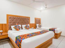 FabHotel SR Inn, hotel a 3 stelle a Ahmedabad
