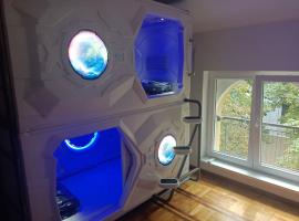 panda Victor Space Capsule Hostel, kapselhotell i Belgrad