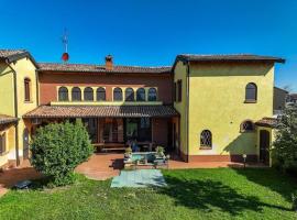 Villa Ambra B&B Siviglia, nakvynės su pusryčiais namai mieste Vermezzo