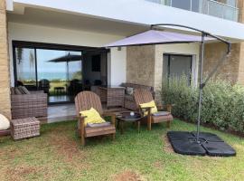 OCEAN VIEW, Prestigia Plage des Nations, hotel v destinaci Sidi Bouqnadel