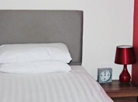 Plough Hotel, hotel v destinaci Stenhousemuir