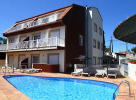 Apartamentos Coral Do Mar I, vacation rental in Portonovo