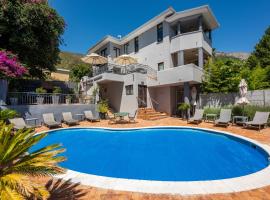 Maartens Guesthouse, hotell i nærheten av Lion's Head i Cape Town