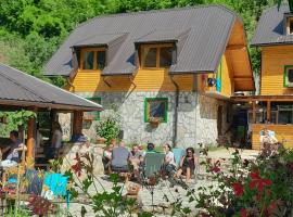 Rafting Camp Encijan, khách sạn ở Foča
