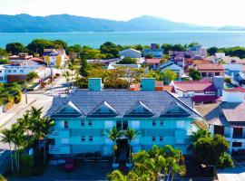 Belle Arti Pousada, hotel in zona Praia da Ponta do Sambaqui, Florianópolis