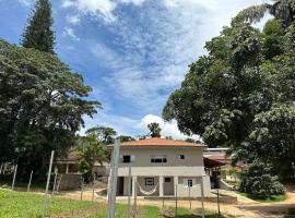 Casa para família com criança, pet-friendly hotel in Itapira