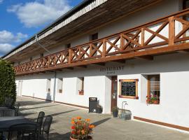 Penzion Golf Luby, hotel with parking in Luby