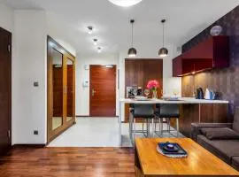 Warsaw Atelier - Central, Parking, Metro Nearby - by Rentujemy