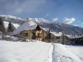 Charmant 2 pièces avec parking et Wi-Fi à Saint-Chaffrey - FR-1-762-46