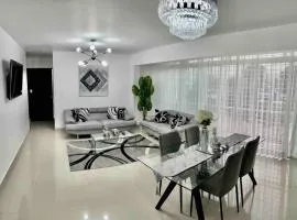Hermoso conjunto residencial con piscina