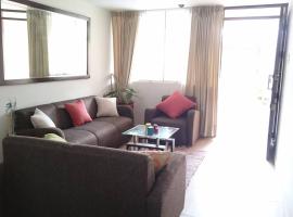 Casa a 10 min del centro y 15 min de Perumin, hotel en Arequipa