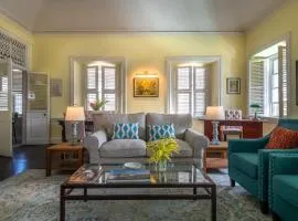 Melrose Apartment
