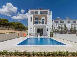 Enchanted Sunlit Villa Retreat 1
