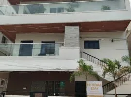 F2 Home Stay