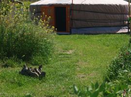 Yurta Cloe, hotel in Torino di Sangro