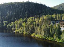 Auberge Boréale de Charlevoix、Petit-Saguenayのホテル