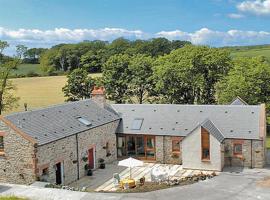 Milton Byre, pet-friendly hotel in Rothesay