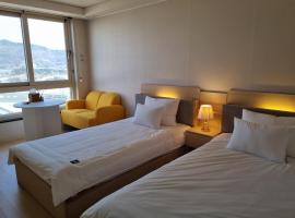 Twin room for business, hotel din Gimcheon