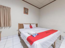 RedDoorz Plus At Hotel Griya Astoeti, hotel en Bogor