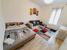 Une chambre de 20m2 dans une maison habiter, alloggio in famiglia a Dieppe