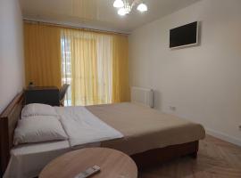 Апартаменти Класик у ЖК Яровиця, spa hotel in Luts'k