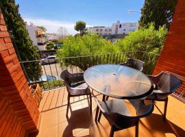 Apartament gran amb pàrquing a 5 min del centre, viešbutis mieste Calella de Palafrugell