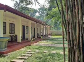 HIKKADUWA REST