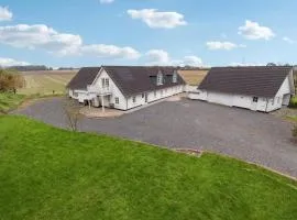 Gorgeous Apartment In Gandrup With Wifi