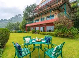 StayVista at Ludlow House Luxury 4BHK Valley View villa in Kasauli with Sauna room