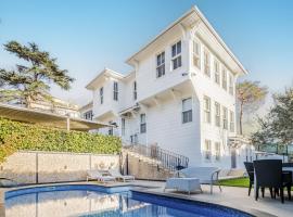 Pavilion with Bosphorus View in Anadolu Hisari, holiday home in Istanbul