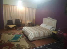 Hotel Room with Breakfast -Beni sweif, pansion sa uslugom doručka u gradu Beni Suef