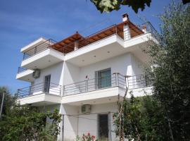 Mato Rooms, serviced apartment in Himare