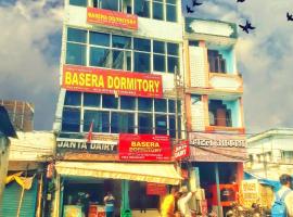 BASERA DORMITORY, hotel in Lucknow
