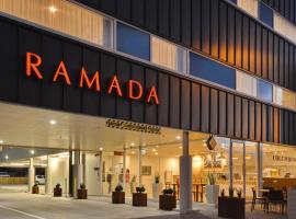 Ramada Suites by Wyndham Christchurch City, hotel in Christchurch