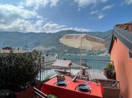 Casa Giulietta Torno with lake view terrace, hótel í Torno