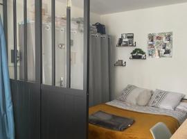 STUDIO VILLENEUVE-D'ASCQ, appartement à Wasquehal