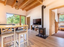 Apartm&aacute;ny pod Janovsk&yacute;m vŕ&scaron;kom, hotel com banheiras de hidromassagem em Plaveck&yacute; Sv&auml;t&yacute; Mikul&aacute;&scaron;