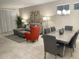 Awesome Apartment at Storey Lake SL47318, place to stay in Kissimmee