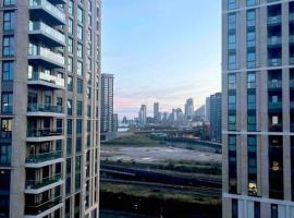 2 bed apartment close to station with parking