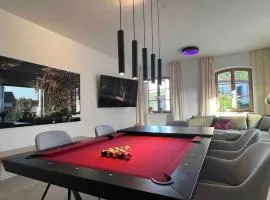 4YOUnic Billard * 2 BR * 75-Zoll TV * Boxspringbett