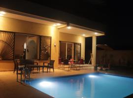 Peaceful Pool Villa, B&B i Marrakech