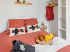 L'écrin des Bois - Proche aéroport Beauvais, Chantilly, forêt de Hez-Froidmont, parking public gratuit, Wifi & Netflix