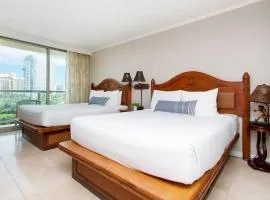 Luana hotel walk to the Beach -L512