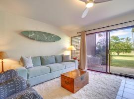 Kaunakakai Home at Molokai Shores with Pool!، شقة في كاوناكاكاي