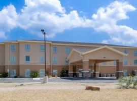Quality Inn & Suites Carlsbad Caverns Area, hotel in Carlsbad